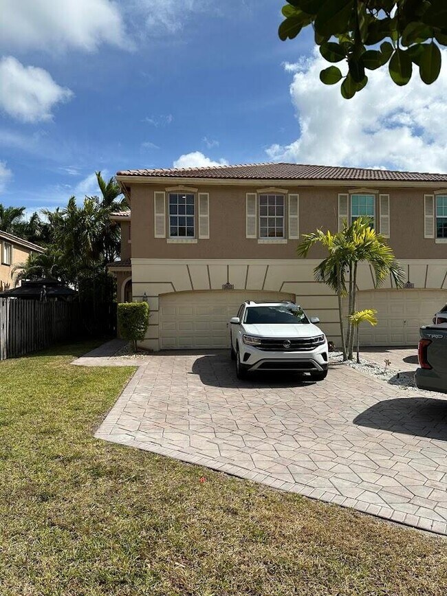 Building Photo - 3622 Asperwood Cir