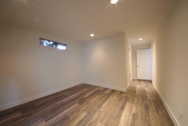 Building Photo - 122 Baltimore Ave