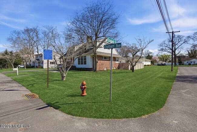 Building Photo - 227 Chatham Ave