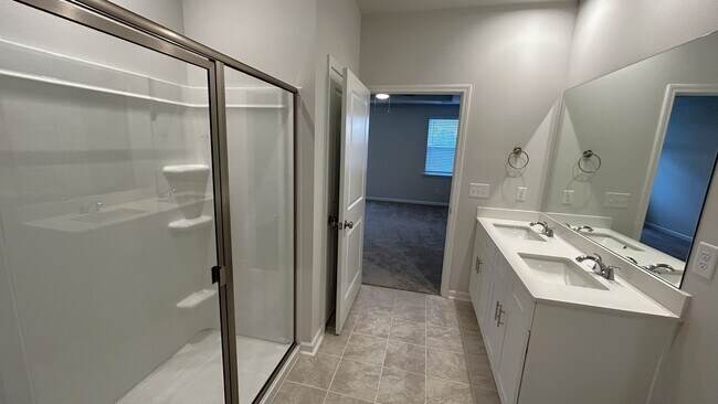 Building Photo - 210 Timber Fls Dr