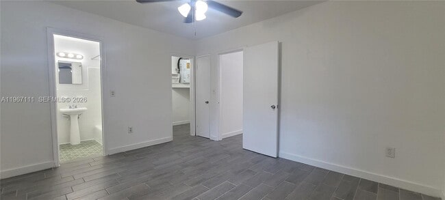 Building Photo - 2615 SW 22nd Ave