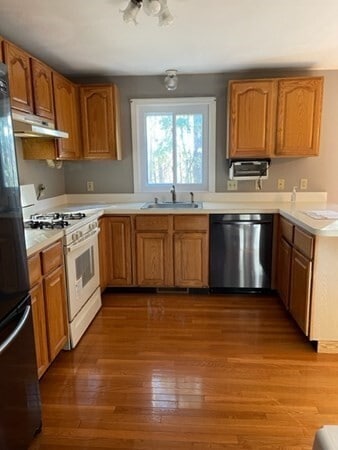 Building Photo - 55 Littleton Rd