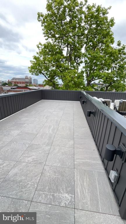 Building Photo - 2007 Cambridge St