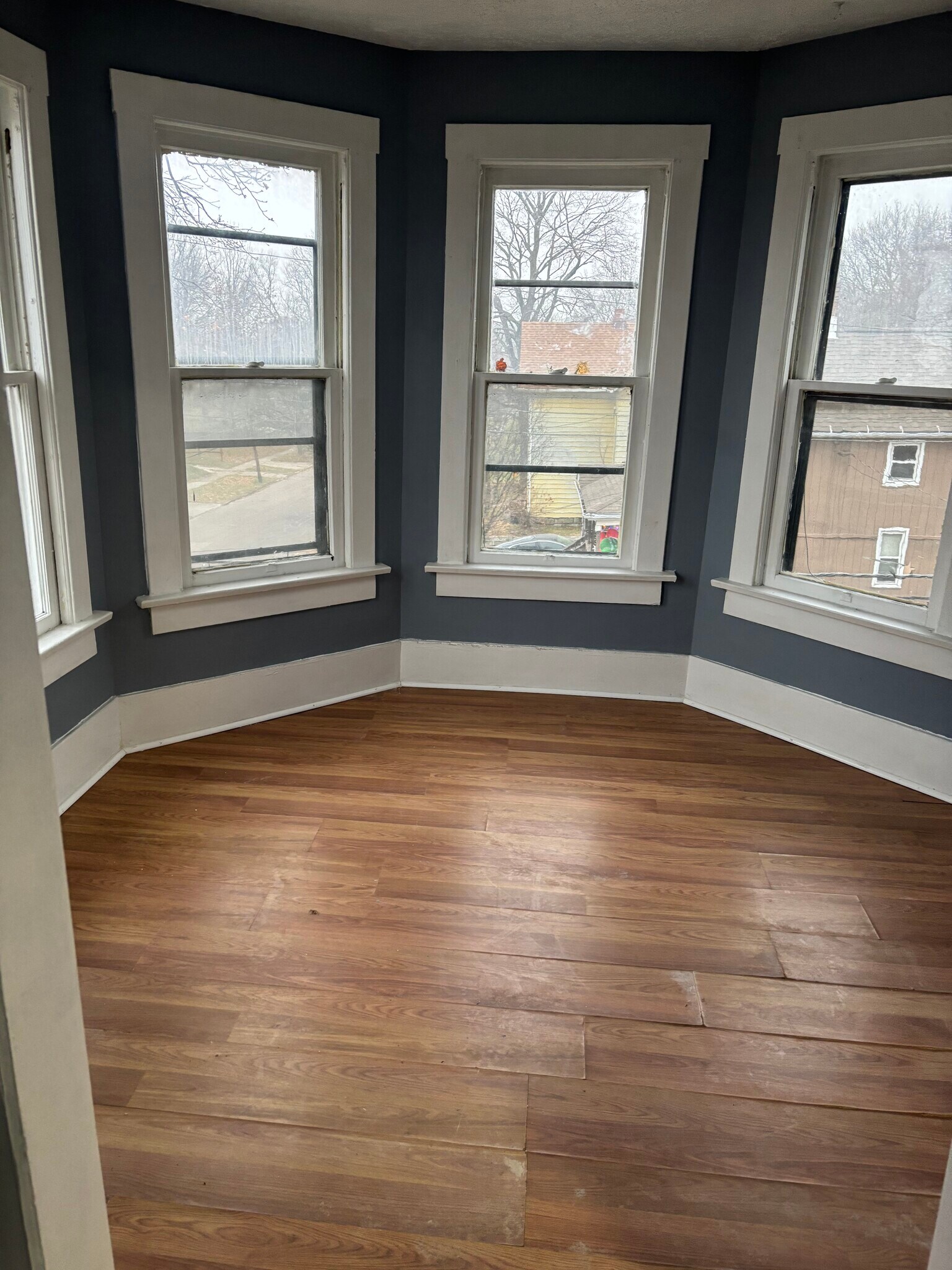 Building Photo - 721 Sumner St