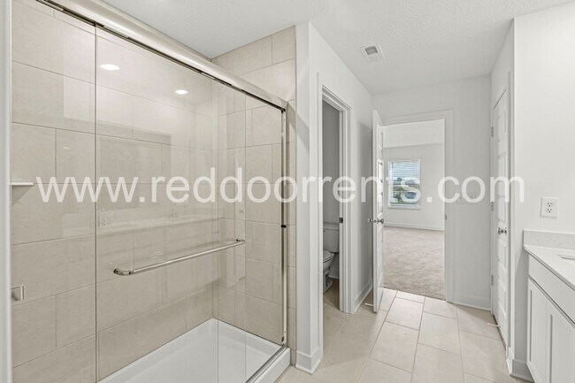 Building Photo - 2224 Boxwood Dr