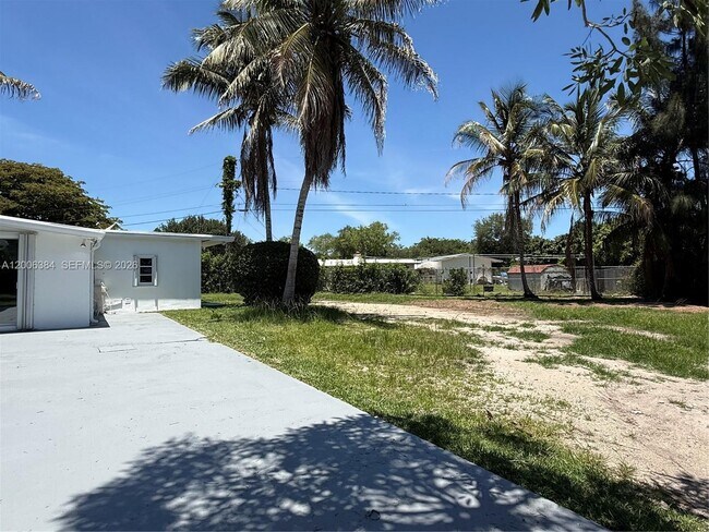 Building Photo - 15395 SW 272nd St