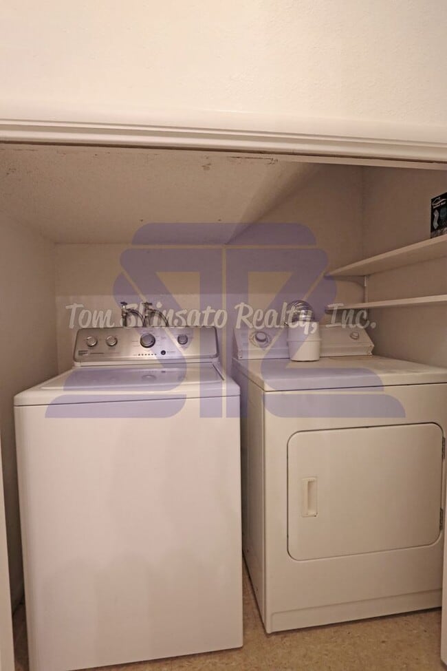 Building Photo - Townhouse at Mariner's Village 2