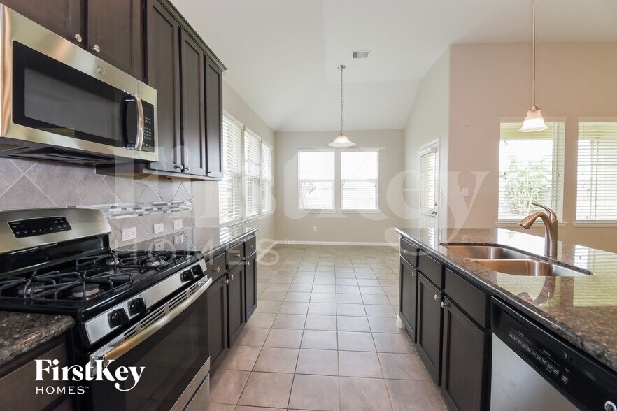 Building Photo - 8423 Montego Bay Dr