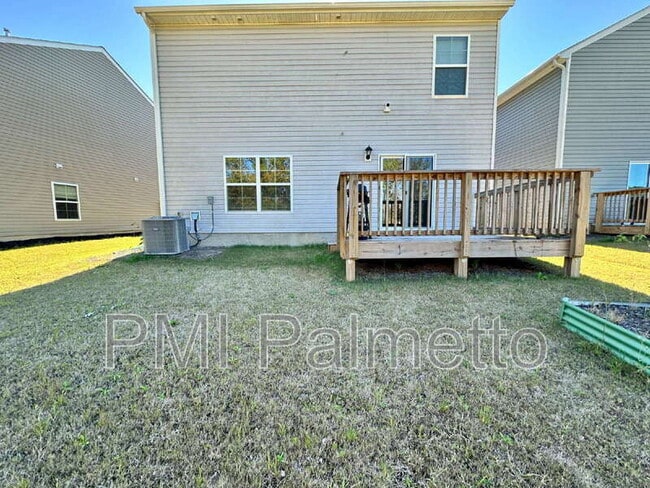 Building Photo - 412 Delahays Rd