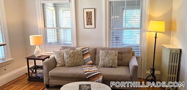 Building Photo - 54 Dudley St