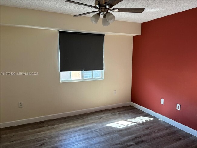 Building Photo - 2981 NE 185th St