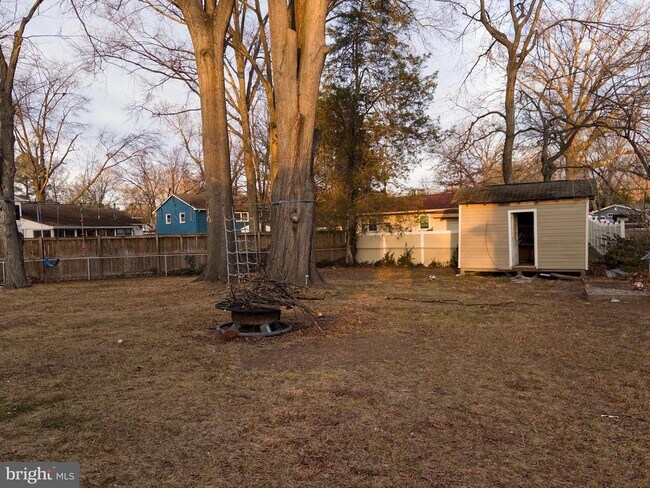 Building Photo - 7925 Ashboro Dr