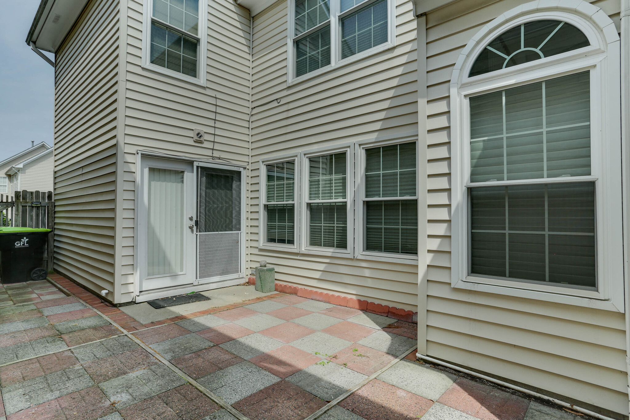 Building Photo - 1553 Wynd Crest Way