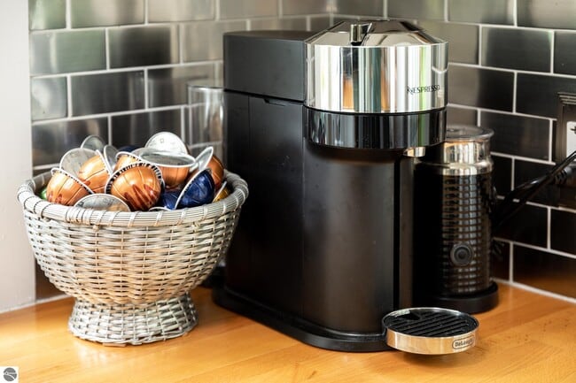 Building Photo - 828 Washington St