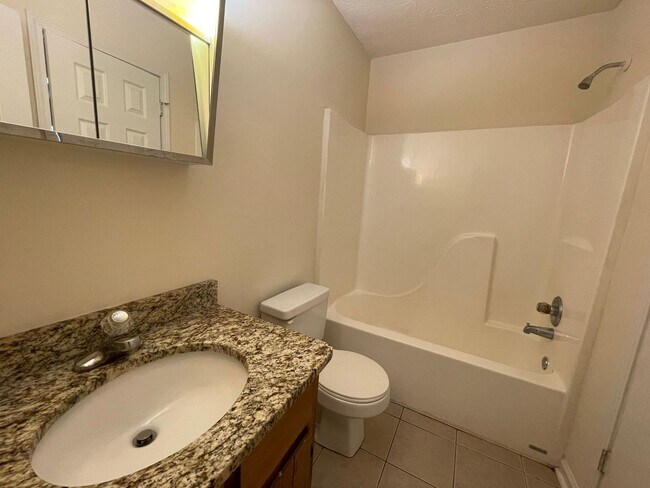 Building Photo - PRE-LEASING FOR AUGUST 7TH, 2026!