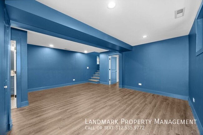Building Photo - 4836 N Albany Ave