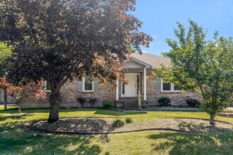 Building Photo - 7017 Field View Ct