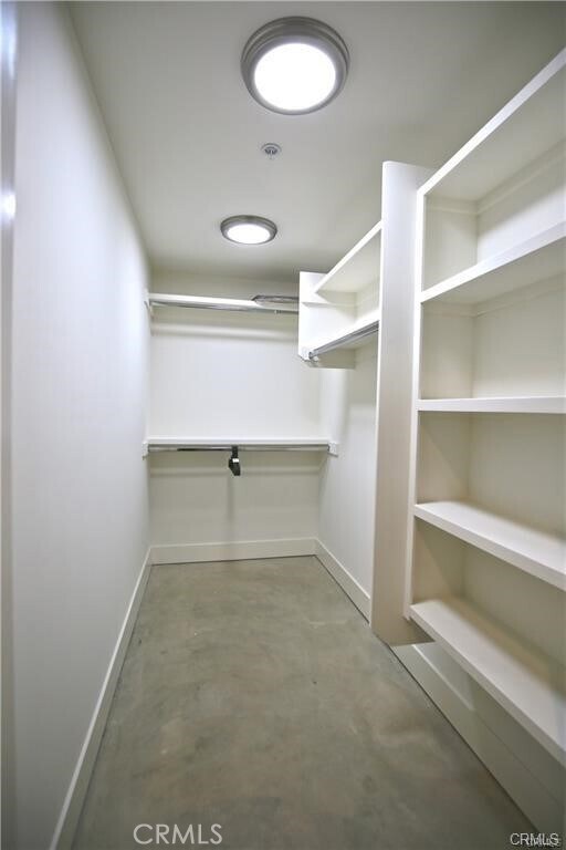 Building Photo - 133 S Los Robles Ave