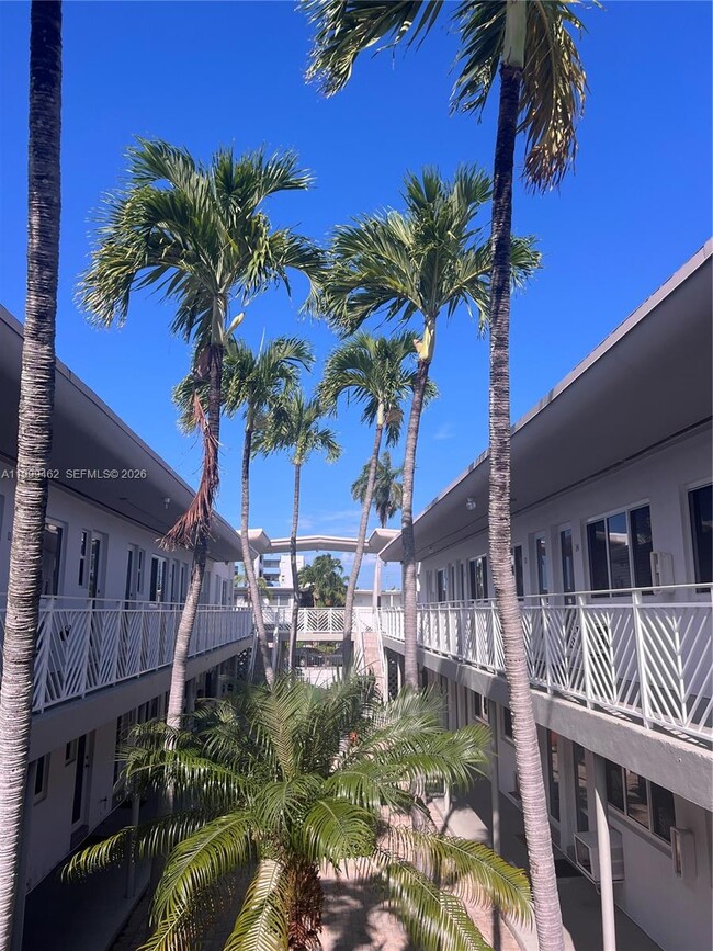 Building Photo - 7430 Byron Ave