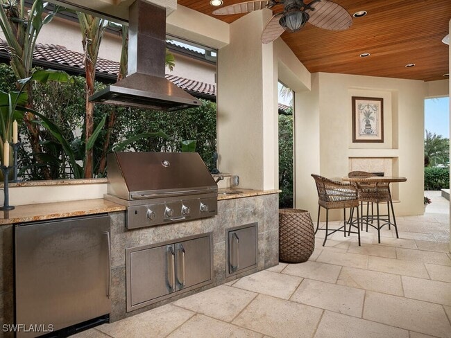 Building Photo - 377 Pirates Bight