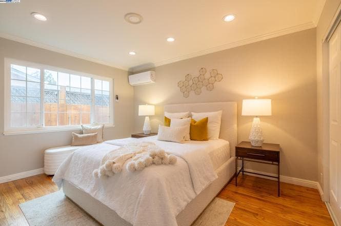 Building Photo - 2771 Fleetwood Dr