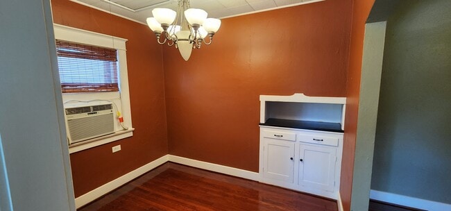 Building Photo - 4003 3rd St