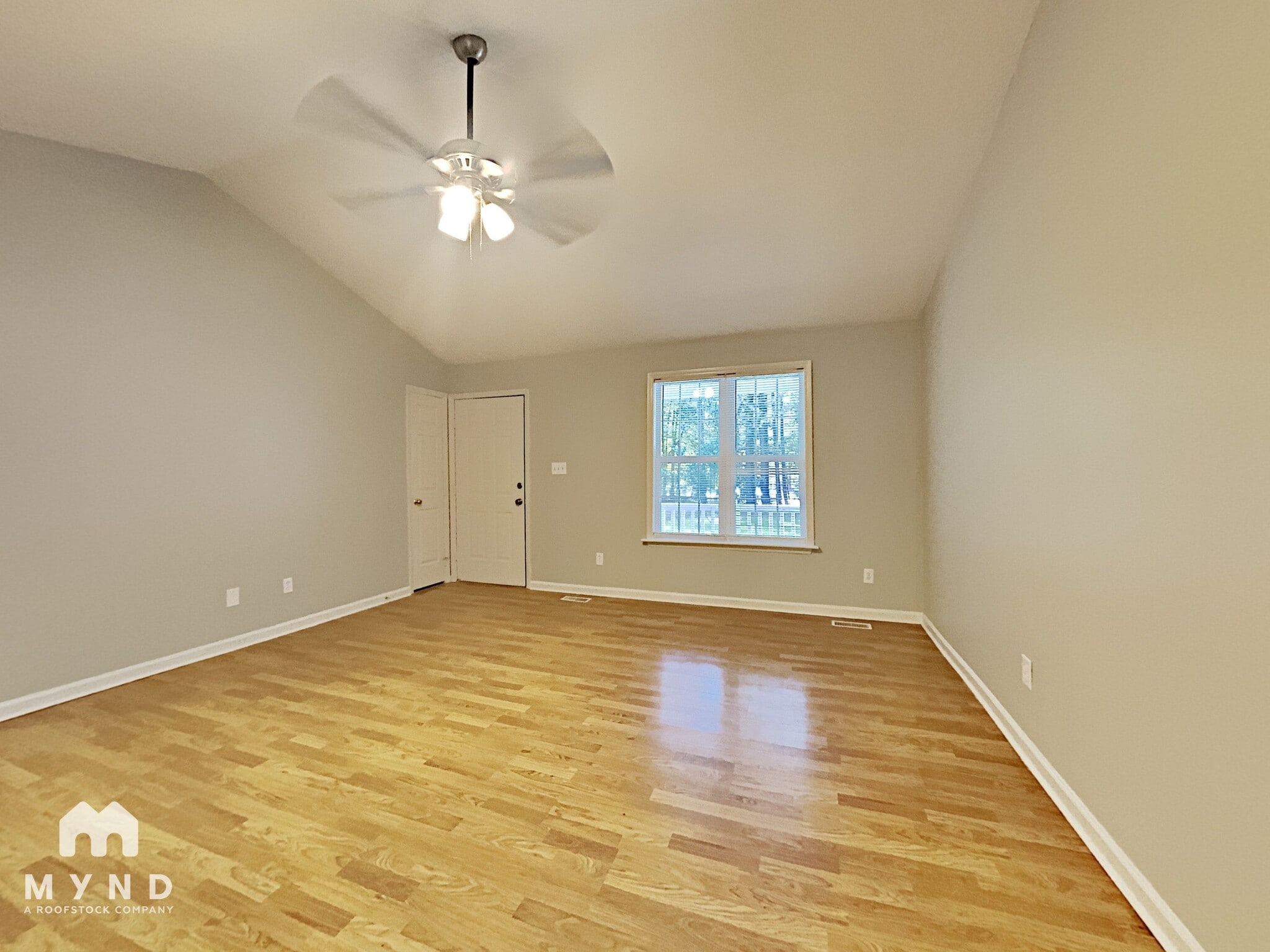 Building Photo - 112 Drew Ct