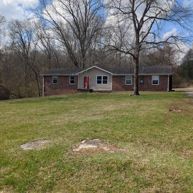 Primary Photo - 8705 Saundersville Rd