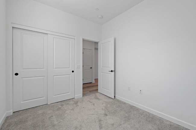 Building Photo - 2245 Epoca Wy