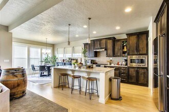 Building Photo - Beautiful 3 bed, 2 bath home in SpurWing G...