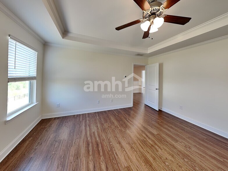 Building Photo - 2487 Napa Valley Dr