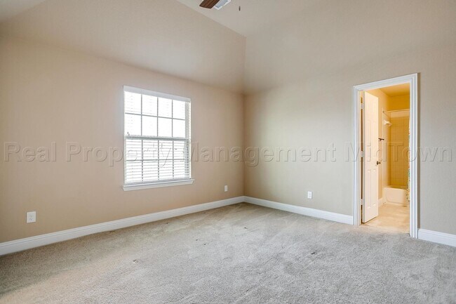 Building Photo - Gorgeous 5 bedroom, 4 bath home in Mansfield ISD