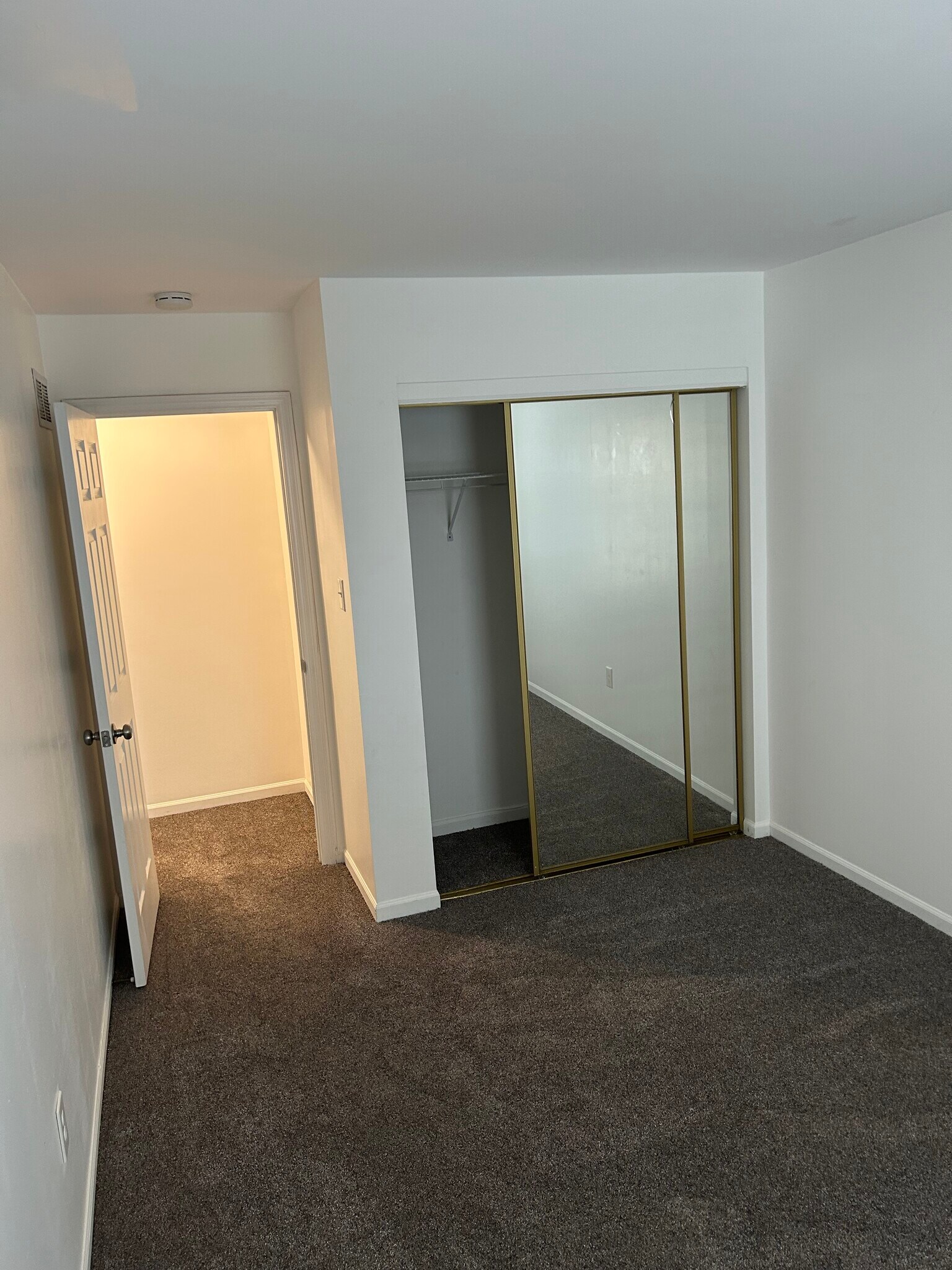 2nd bed rm - 5851 Prince George Ct