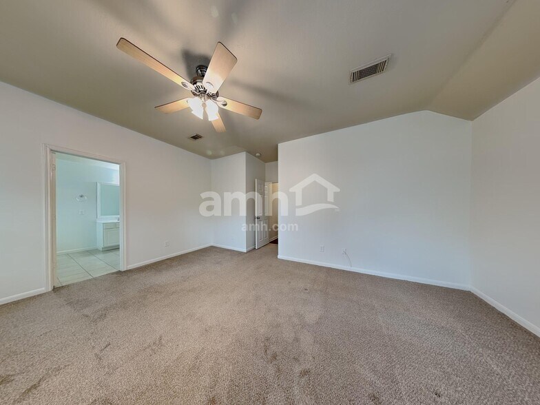 Building Photo - 16518 Barker Ranch Ct