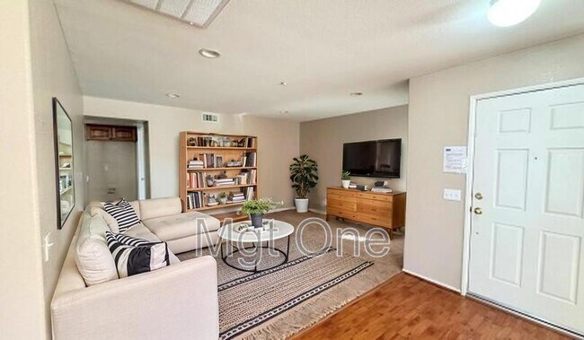 Building Photo - 7671 St Andrews Dr