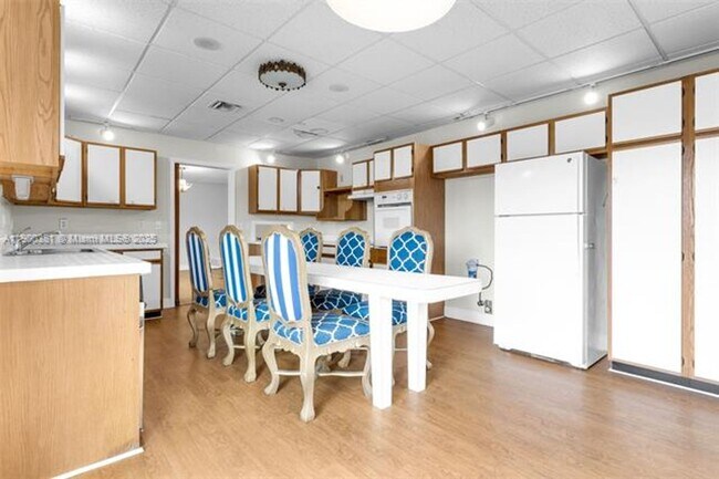 Building Photo - 14820 Naranja Lakes Blvd