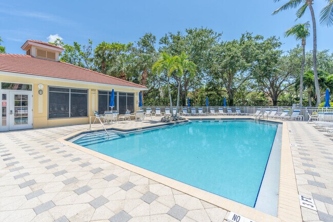 Building Photo - 1035 Tarpon Cove Dr