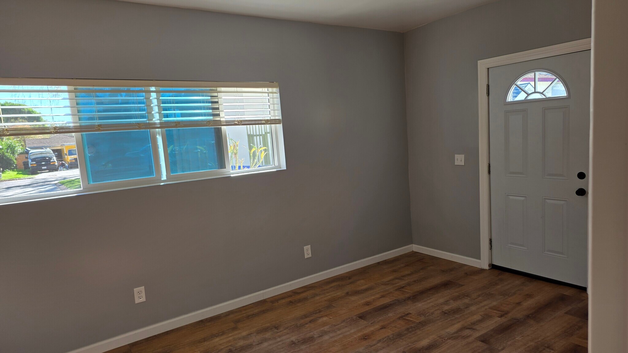 Building Photo - 728 Norbert Dr