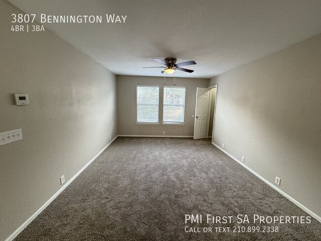 Building Photo - NEISD 4 bedroom and 2.5 bathroom available...