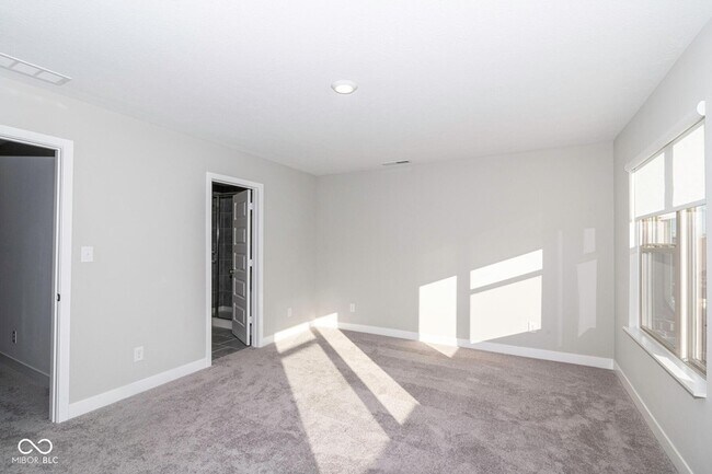 Building Photo - 8238 Bostic Dr