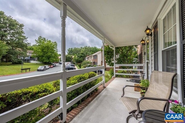 Building Photo - 430 Wynridge Dr