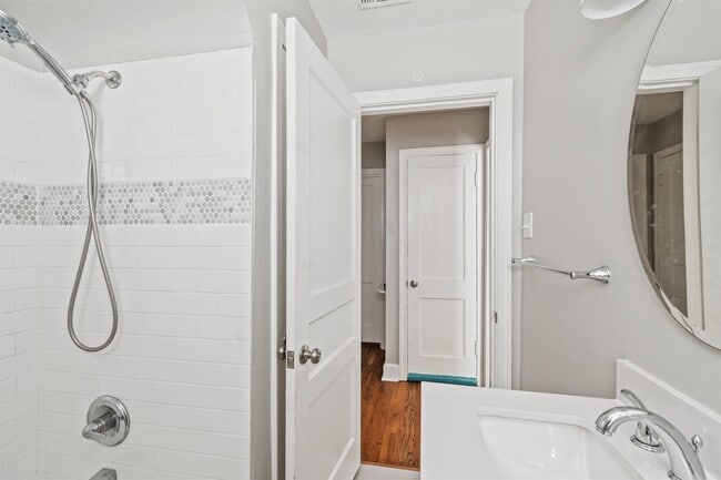 Building Photo - 3753 Friar Tuck Rd