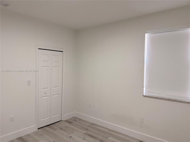 Building Photo - 11468 NW 77th St