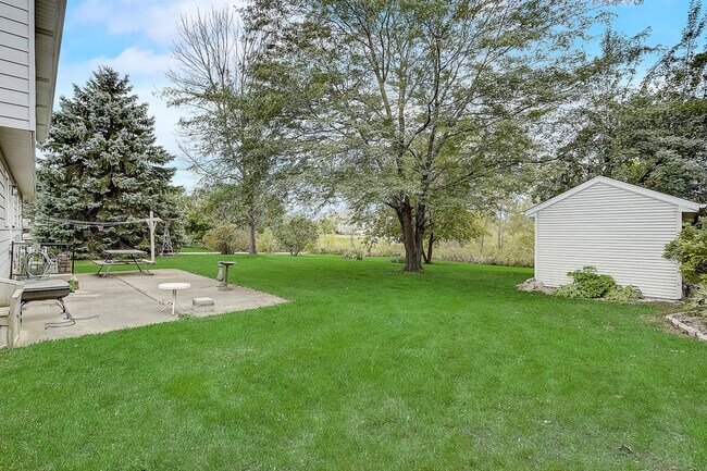 Large, private yard - 6825 S Juniper Dr