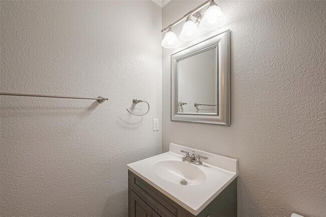 Building Photo - 17435 Turquoise Stream Dr