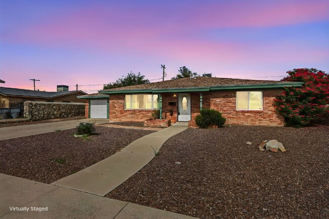 Building Photo - 3-Bedroom Home on Wedgewood Drive fully landscaped