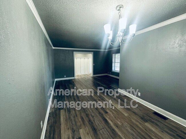 Building Photo - 7050 E 71st Ct