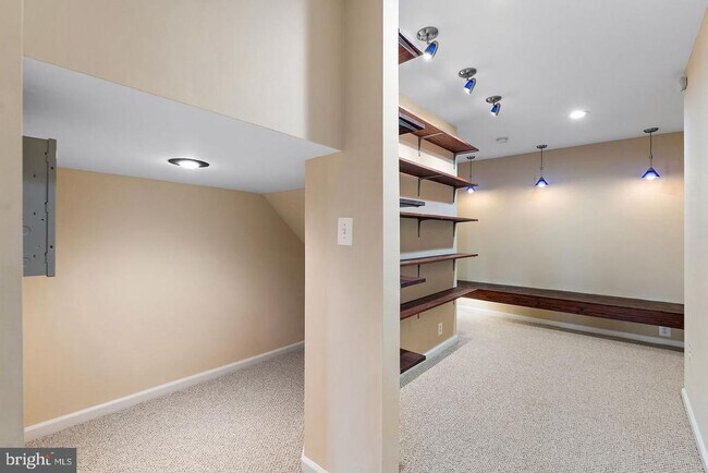 Building Photo - 2798 Burrough Hill Ln