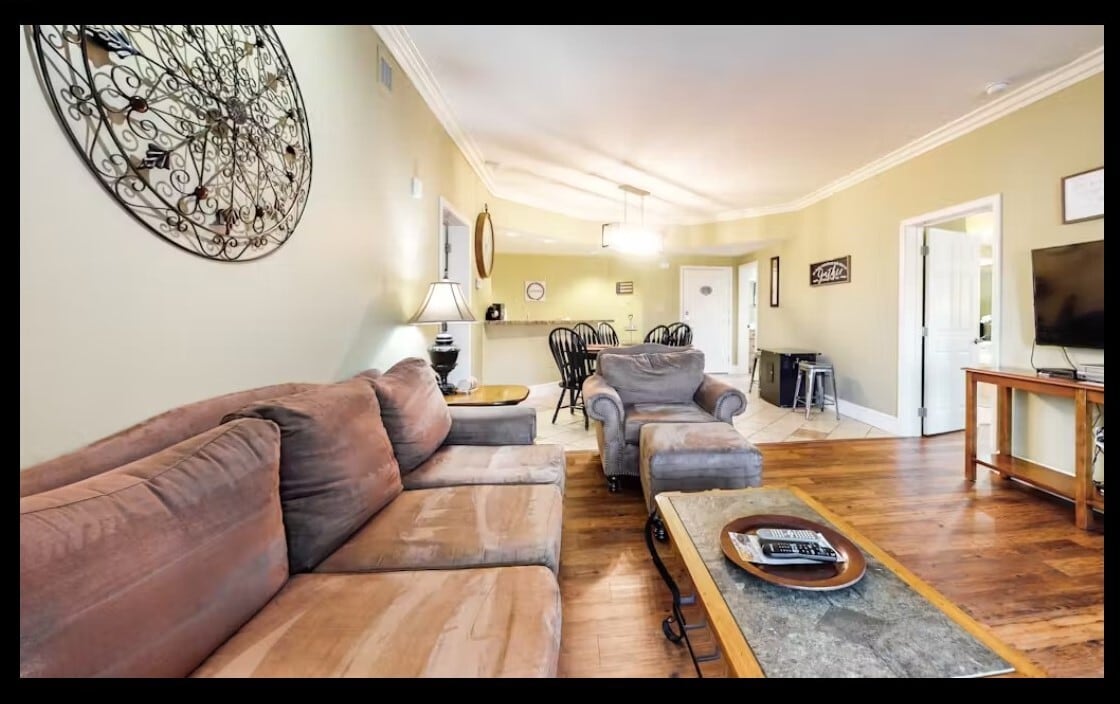 Building Photo - 215 Woliss Ln