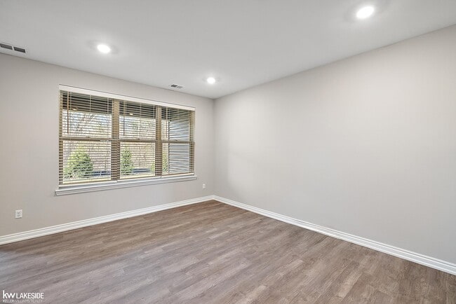 Building Photo - 11390 LANGFELD Spur